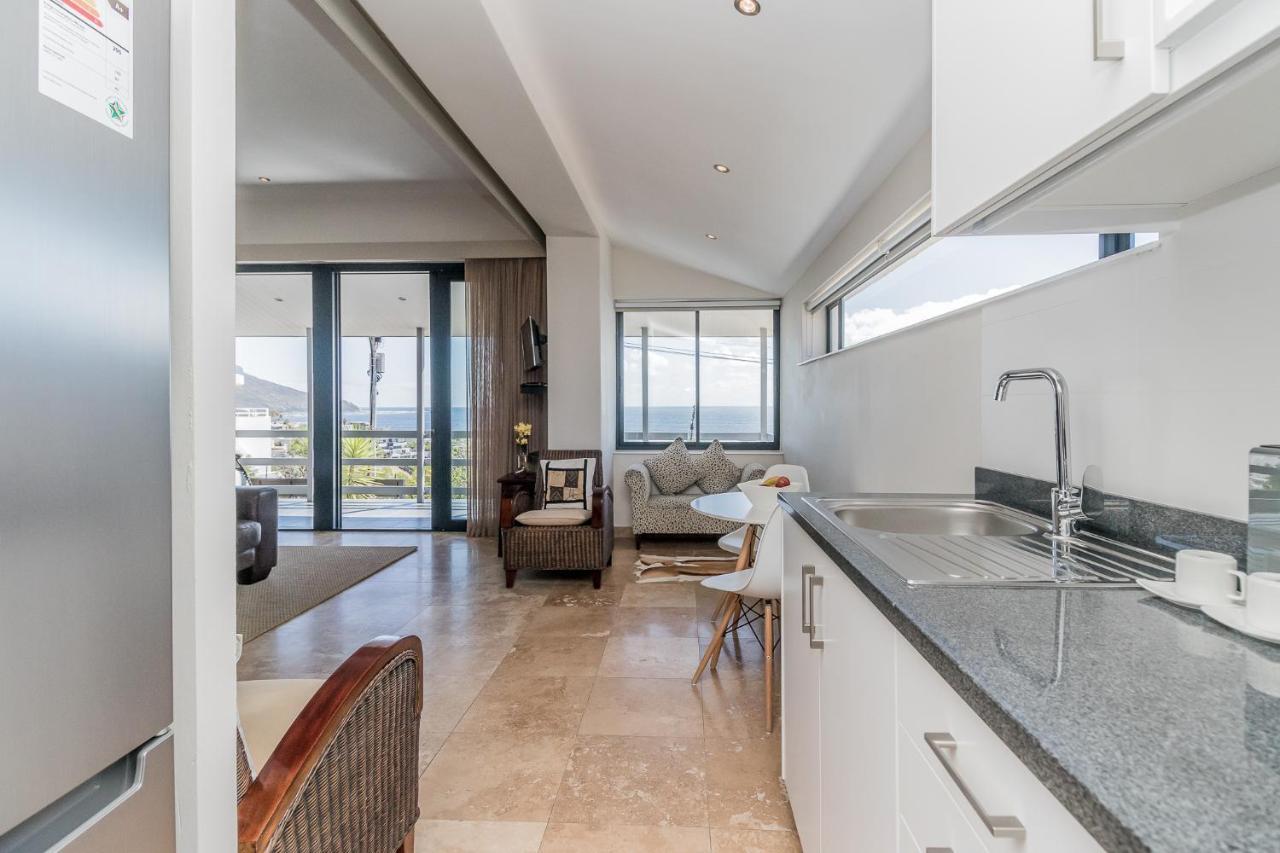 51 On Camps Bay Hotel Cape Town Exterior photo
