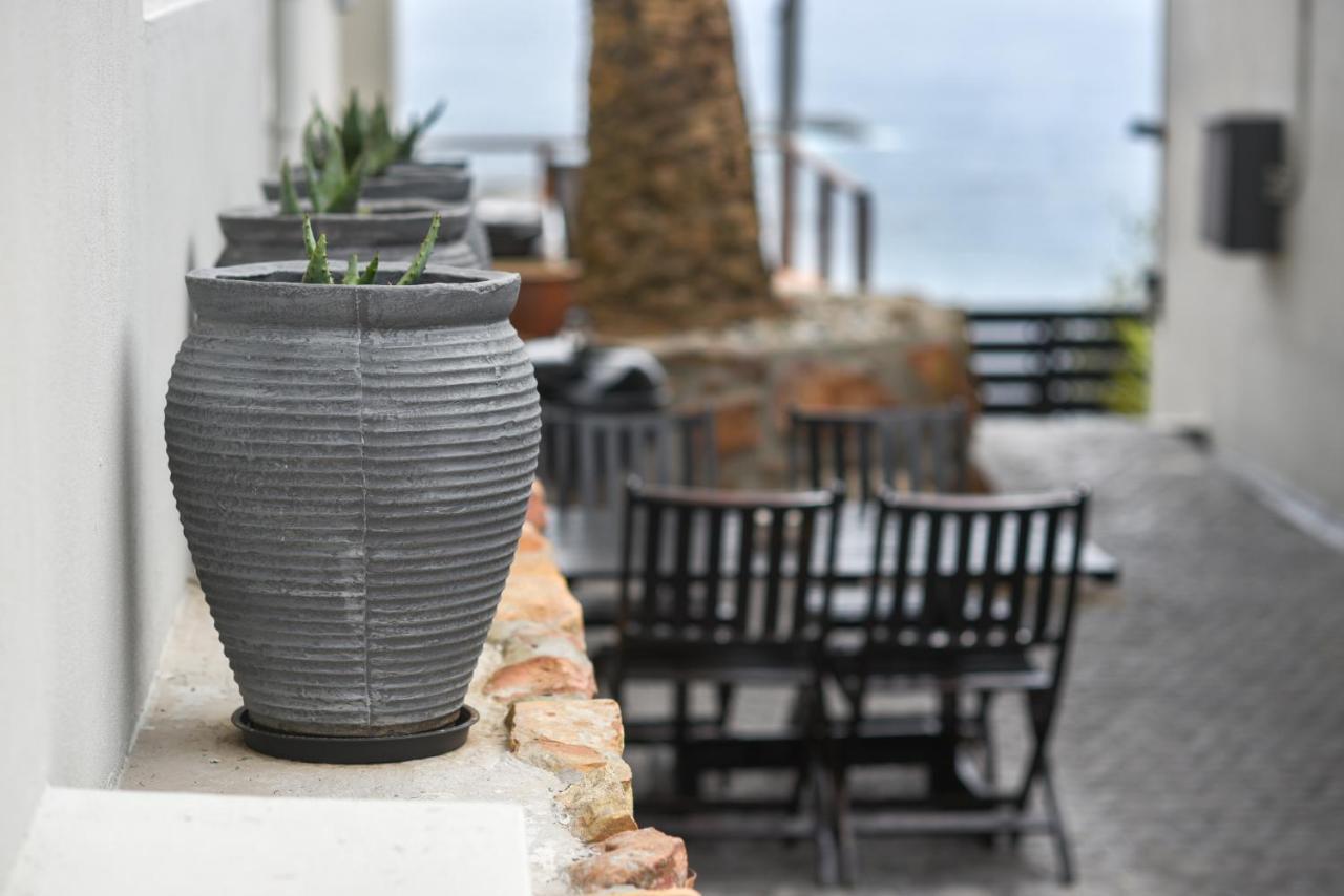 51 On Camps Bay Hotel Cape Town Exterior photo